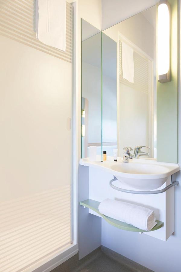 Ibis Budget London Bromley Town Centre Extérieur photo